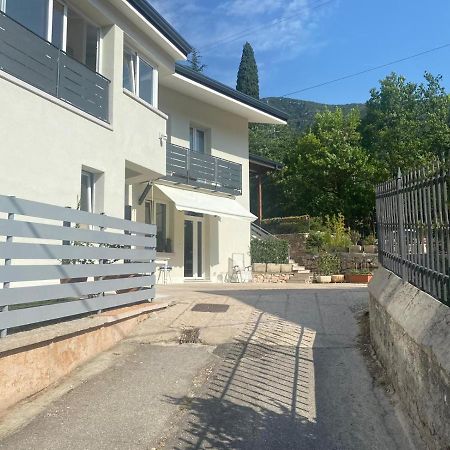 Garda 33 Caprino Veronese公寓 外观 照片